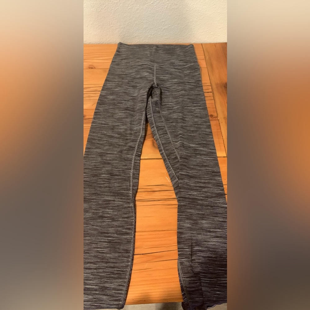 Lululemon legging size 4